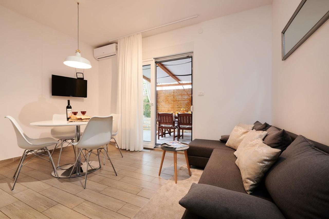 Apartment Boris Трогир Екстериор снимка